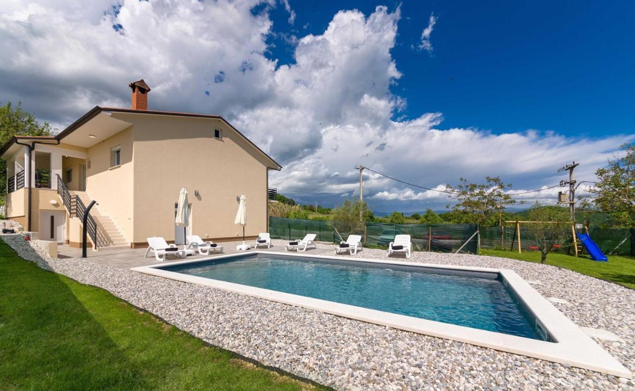 Villa Butoniga Nature Buzet Buitenkant foto