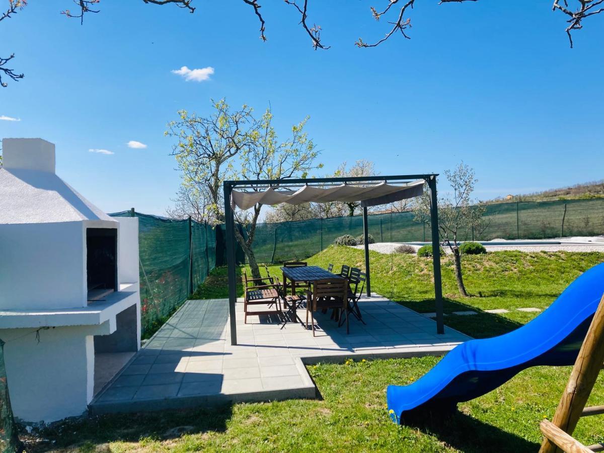 Villa Butoniga Nature Buzet Buitenkant foto
